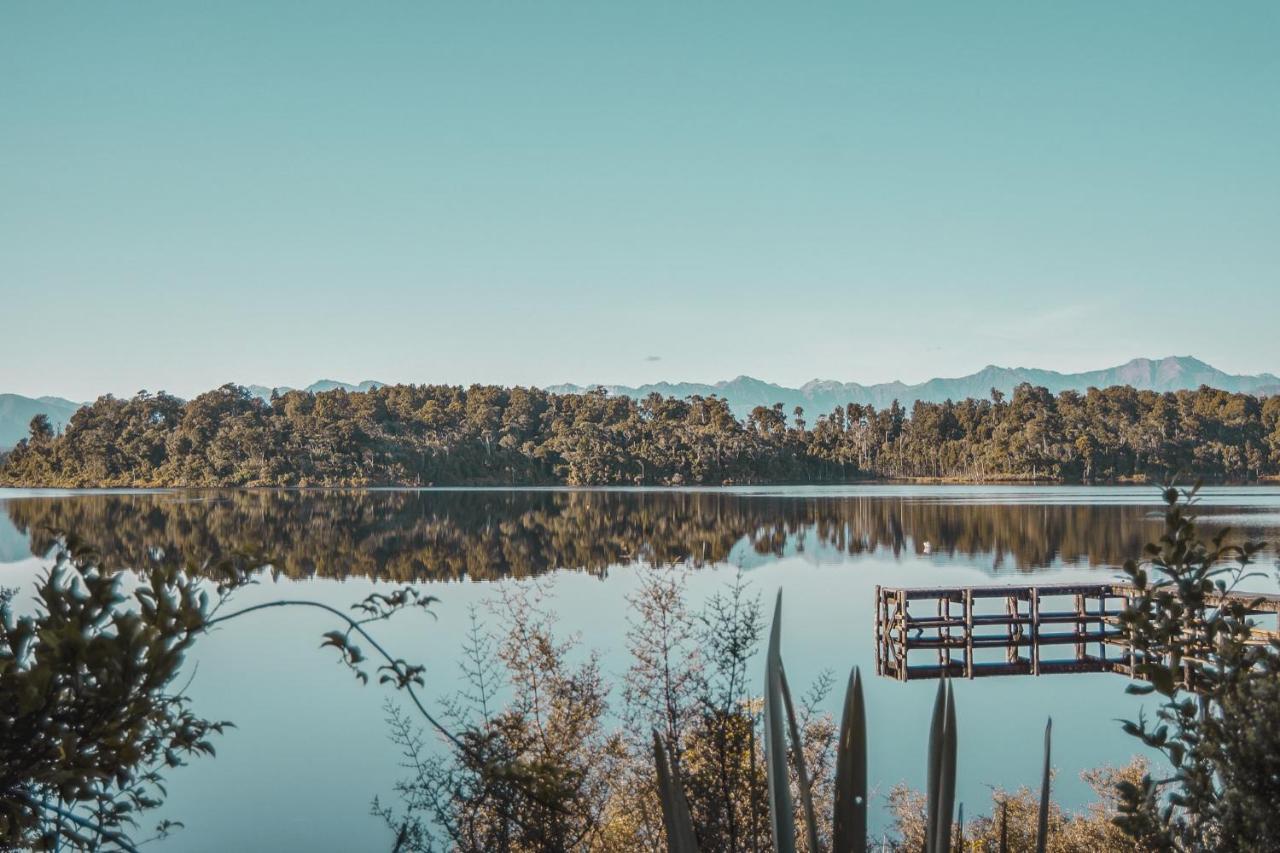 Lake Mahinapua Hotel Ruatapu Екстер'єр фото